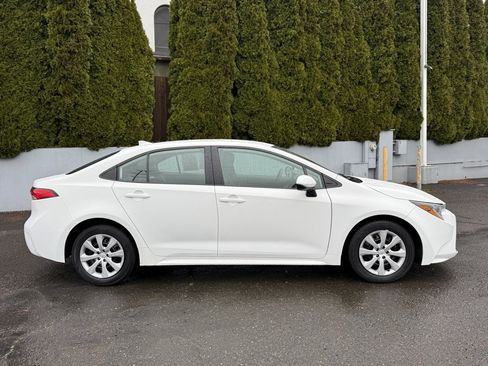 Certified 2024 Toyota Corolla LE image 10