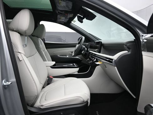 New 2026 Hyundai Tucson Limited AWD/4WD image 32