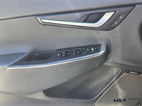 Certified 2022 Kia EV6 Wind image 32