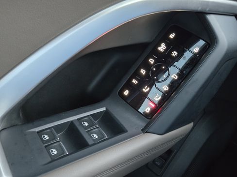 New 2025 Audi Q5 Premium Plus image 17