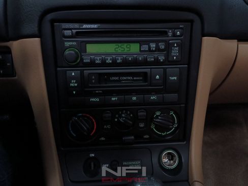 Used 1999 MAZDA MX-5 Miata RWD image 38