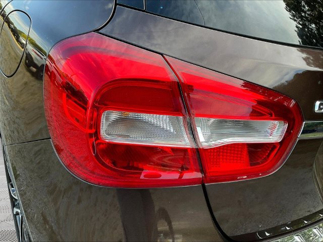 Used 2016 Mercedes-Benz GLA 250 image 24