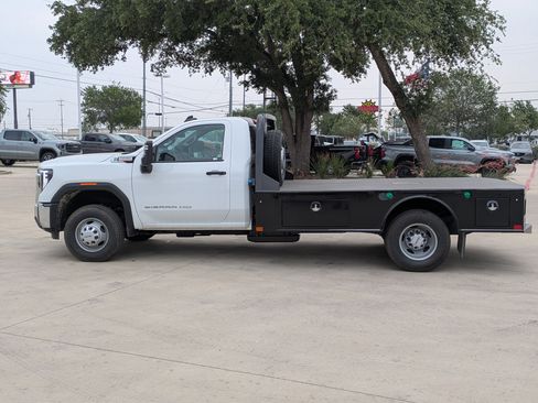 New 2024 GMC Sierra 3500 Pro w/ Convenience Package image 6