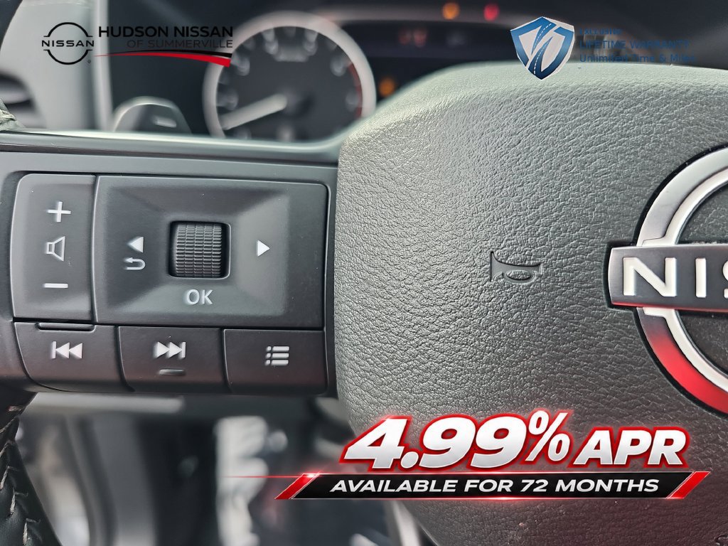 Used 2026 Nissan Rogue SV FWD image 18