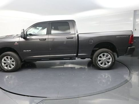 New 2025 RAM 2500 Laramie AWD/4WD image 7