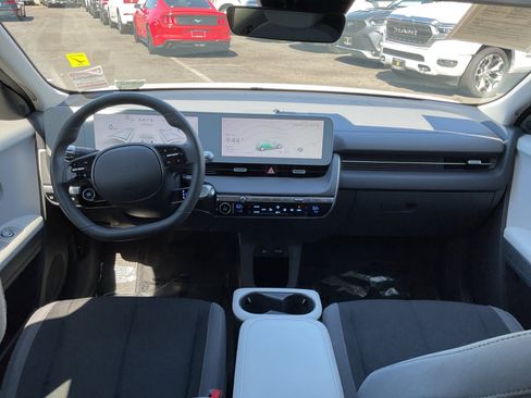 Used 2024 Hyundai Ioniq 5 SEL RWD image 17