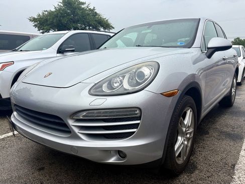 Used 2011 Porsche Cayenne AWD/4WD image 4