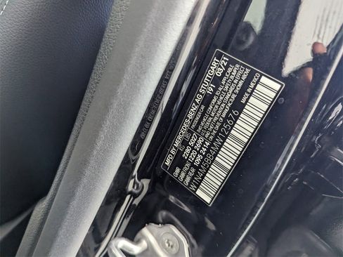 Used 2021 Mercedes-Benz GLB 35 AMG 4MATIC image 28