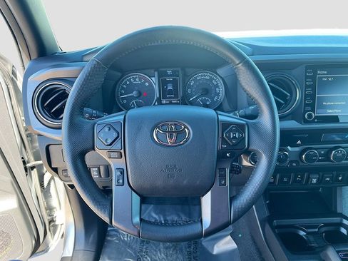 Used 2023 Toyota Tacoma TRD Off-Road image 11