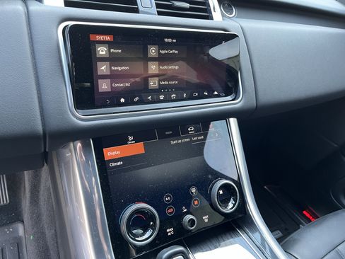 Used 2019 Land Rover Range Rover Sport SE AWD/4WD image 24