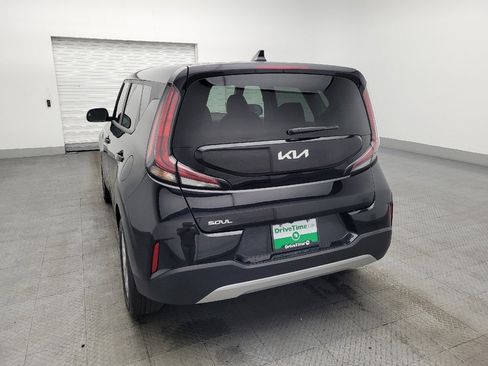Used 2025 Kia Soul LX w/ LX Technology Package image 6