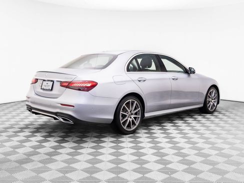 Used 2023 Mercedes-Benz E 450 4MATIC Sedan image 5