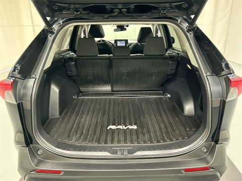Used 2019 Toyota RAV4 XLE image 22