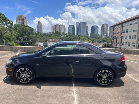 Used 2013 Volkswagen Eos FWD image 6