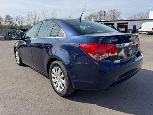 Used 2011 Chevrolet Cruze LS w/ Connectivity Package FWD image 3