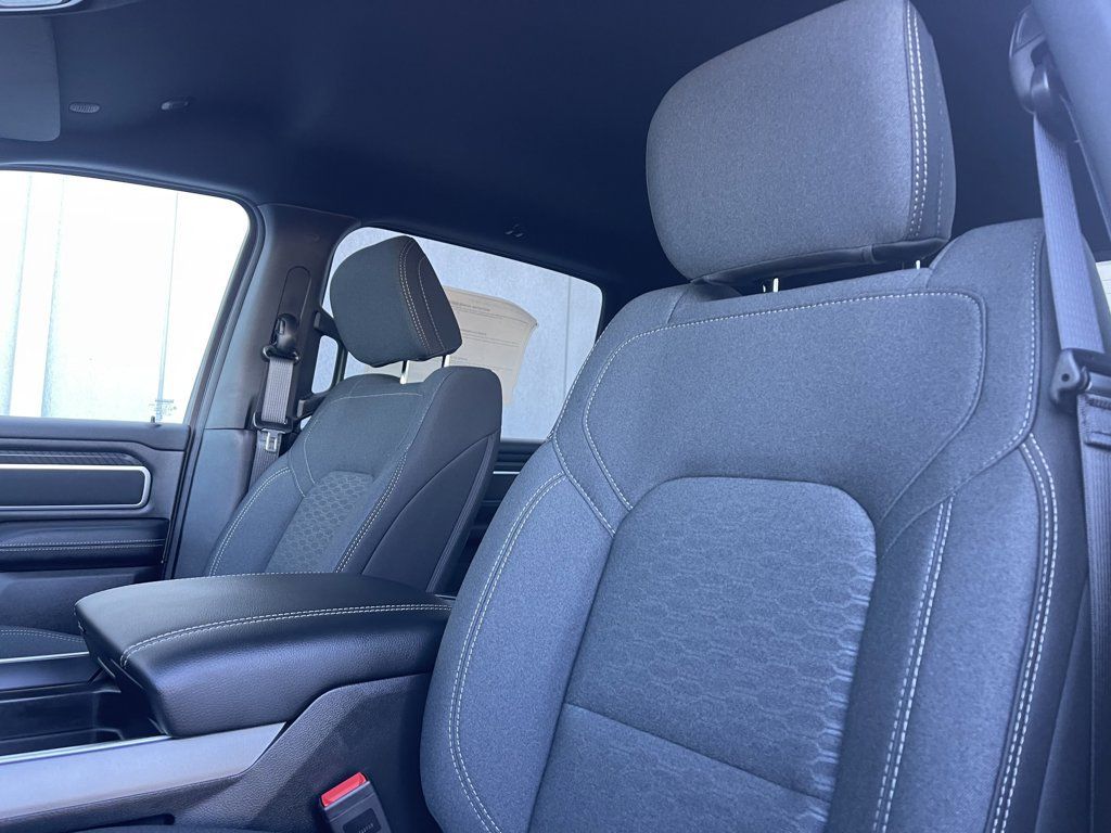 New 2026 RAM 1500 Big Horn AWD/4WD image 14
