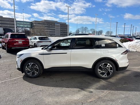 New 2026 Lincoln Nautilus Premier w/ Jet Appearance Package image 4