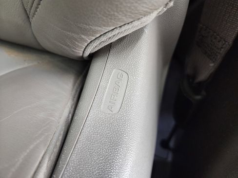 Used 2020 Chevrolet Silverado 2500 LT w/ Convenience Package image 41