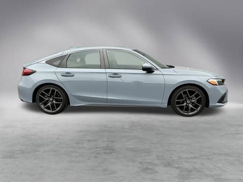 Used 2023 Honda Civic Sport Touring image 3