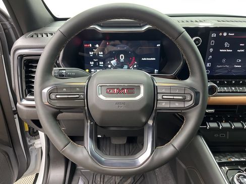 New 2026 GMC Canyon AT4 w/ Technology Plus Package AWD/4WD image 14
