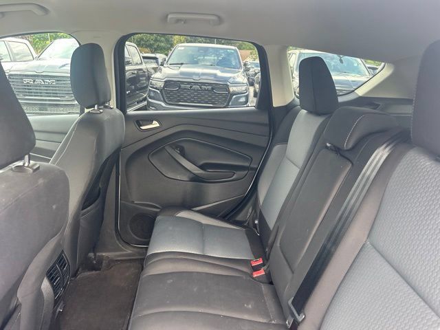 Used 2018 Ford Escape SE FWD image 9