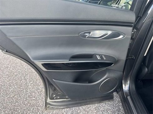 Used 2025 Genesis GV70 2.5T image 12