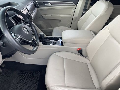 Used 2020 Volkswagen Atlas SEL image 18