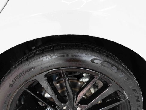 Used 2022 Toyota Camry XSE image 29