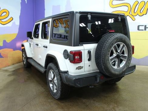 Used 2019 Jeep Wrangler Unlimited Sahara w/ Uconnect 4C Nav & Sound Group AWD/4WD image 5