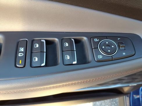 Used 2020 Hyundai Santa Fe Limited image 25