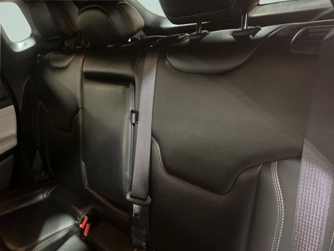 Used 2024 Jeep Compass Limited image 11