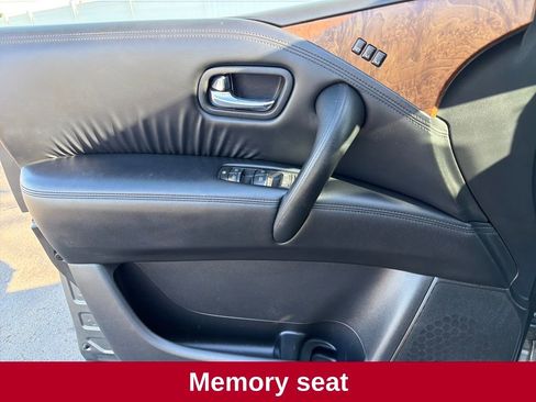 Used 2024 Nissan Armada SL image 12