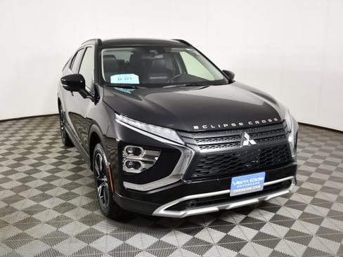 Used 2024 Mitsubishi Eclipse Cross SE AWD/4WD image 3