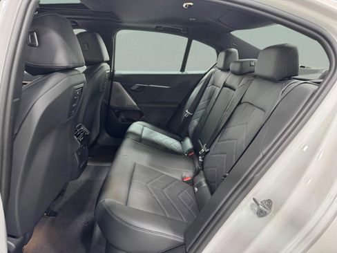 New 2026 BMW i5 eDrive40 w/ M Sport Package image 10