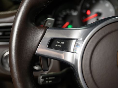 Used 2013 Porsche 911 Carrera S image 54