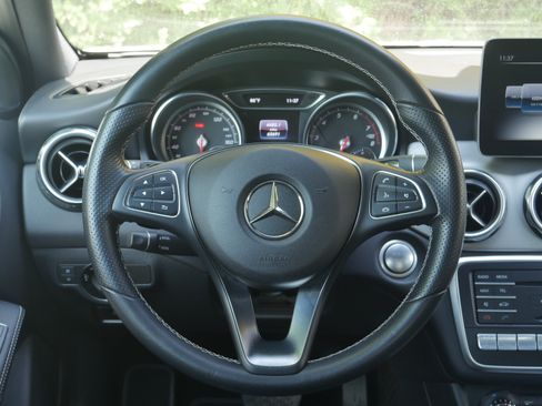 Used 2018 Mercedes-Benz GLA 250 4MATIC image 6