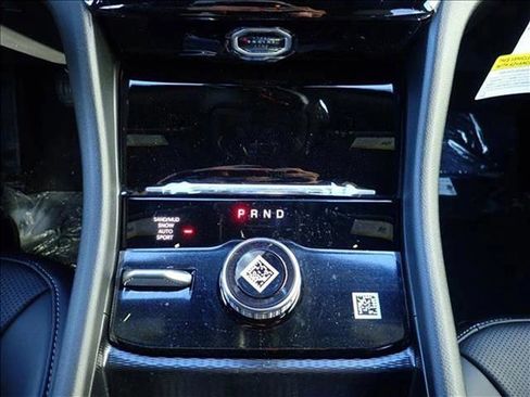 New 2026 Jeep Grand Cherokee Limited w/ Luxury Tech Group II AWD/4WD image 20