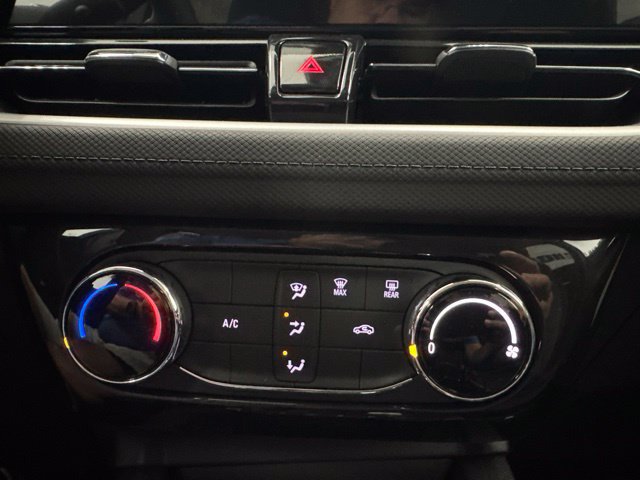 New 2026 Chevrolet TrailBlazer LT w/ Midnight Edition AWD/4WD image 17