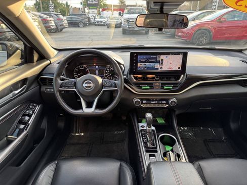 Used 2023 Nissan Altima 2.0 SR FWD image 38
