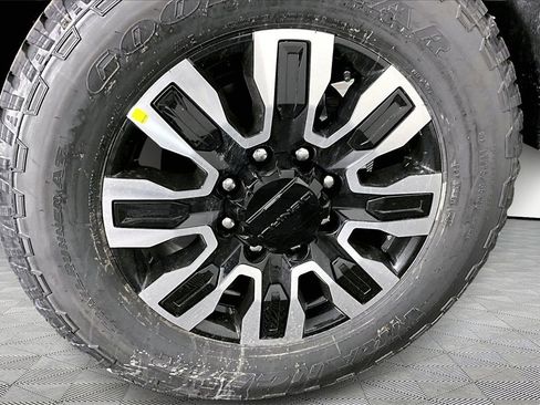 New 2026 GMC Sierra 2500 Denali Ultimate w/ Max Trailering Package image 13