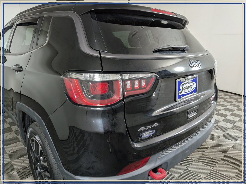 Used 2020 Jeep Compass Trailhawk w/ Leather Interior Group AWD/4WD image 10