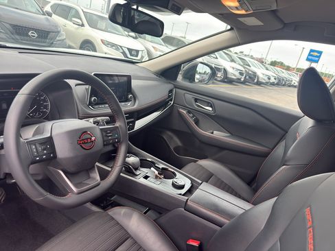 Used 2025 Nissan Rogue SV w/ Rock Creek Premium Package AWD/4WD image 25