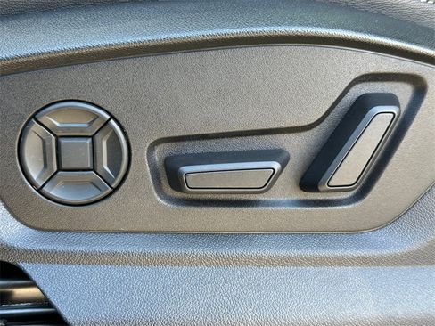 Used 2023 Audi Q8 Premium Plus w/ Premium Plus Package image 22