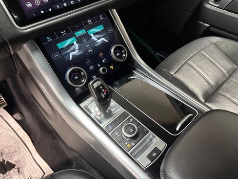 Used 2020 Land Rover Range Rover Sport HST image 14