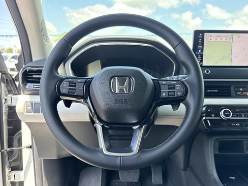New 2026 Honda Pilot Touring image 37