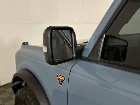 Used 2023 Ford Bronco Badlands image 16