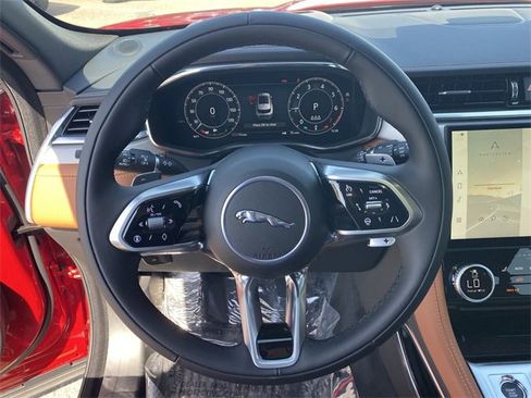 New 2025 Jaguar F-PACE R-Dynamic S image 20