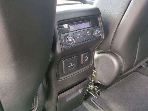 Certified 2019 GMC Acadia SLT image 22