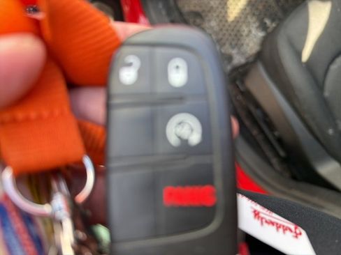 Used 2017 Jeep Renegade Latitude w/ Popular Equipment Group image 5