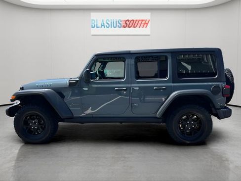 Used 2024 Jeep Wrangler Unlimited AWD/4WD image 6